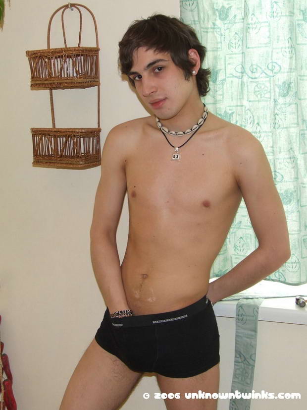 free clips gay male twinks spanking